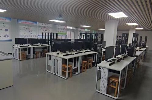禪城區(qū)首家公辦技工學(xué)校招生啦！有為青年切勿錯(cuò)過，專注計(jì)算機(jī)軟硬件領(lǐng)域點(diǎn)燃未來夢想