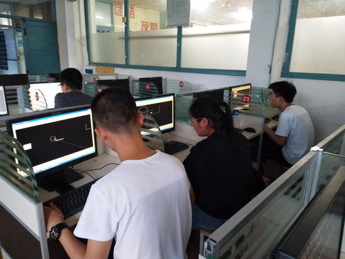 機器與創(chuàng)意共舞 機械工程系“ProE軟件造型設計”與“工業(yè)產品設計”比賽落下帷幕